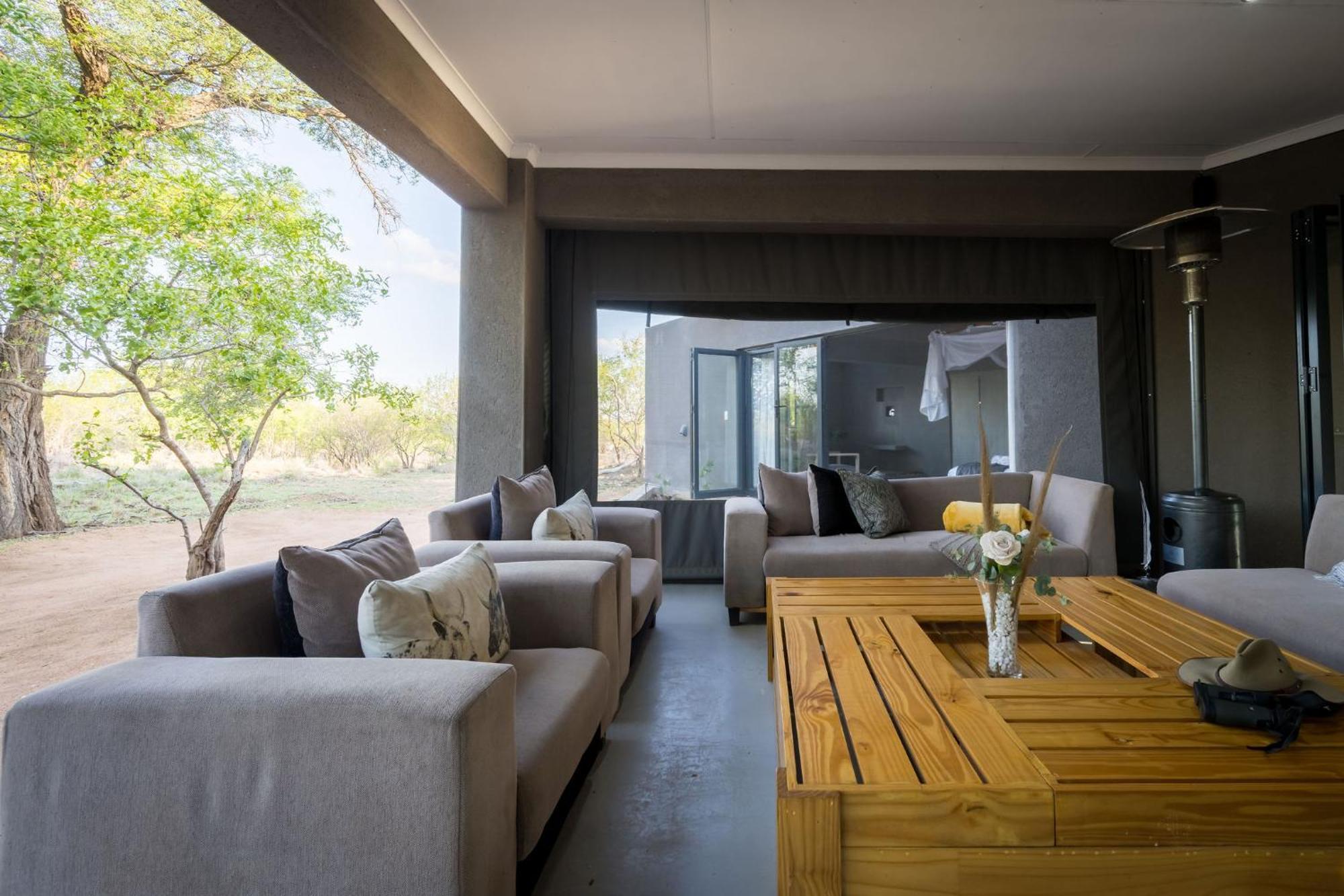 Raptors Luxury * Hoedspruit