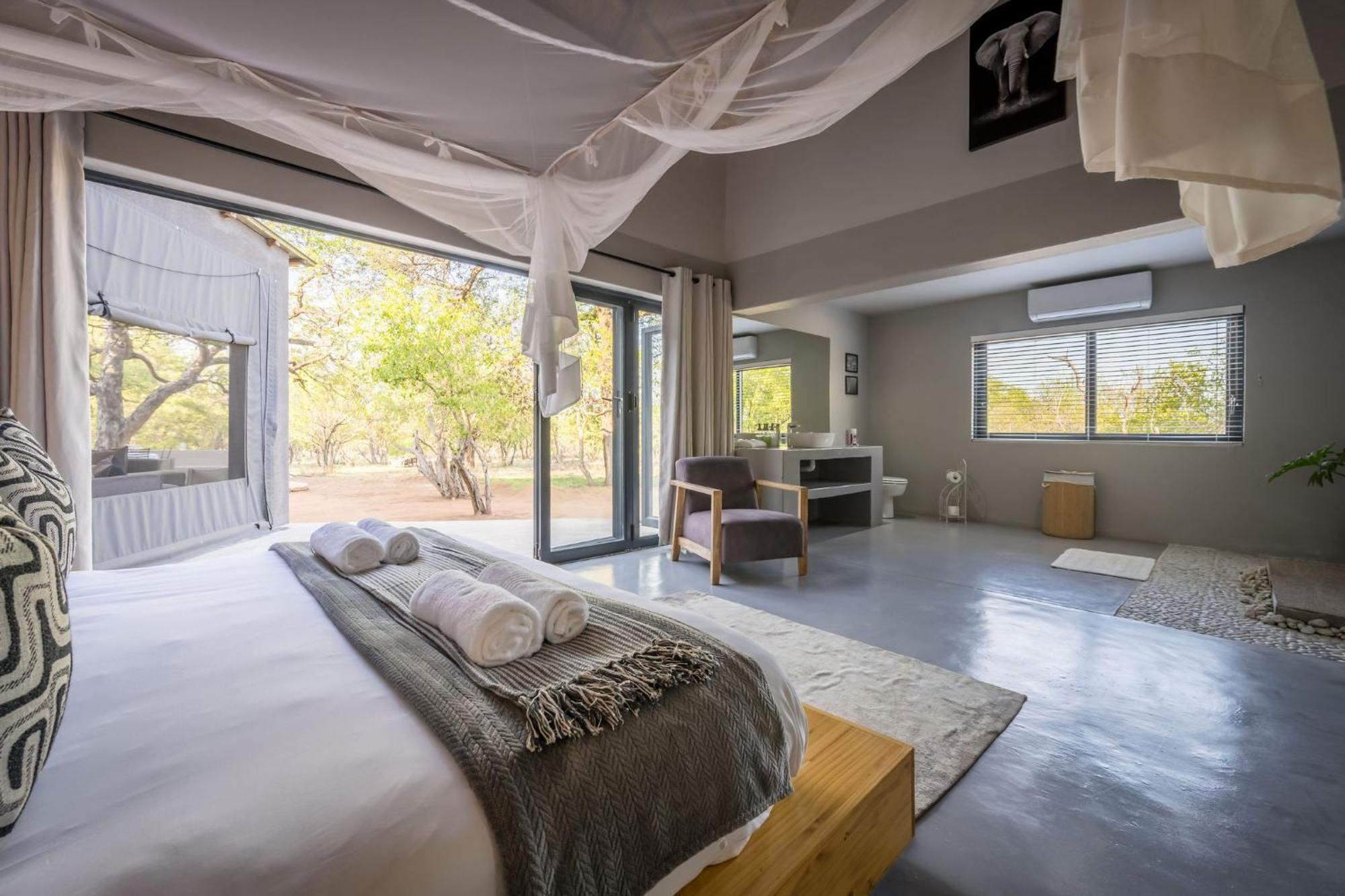 Raptors Luxury Villa *